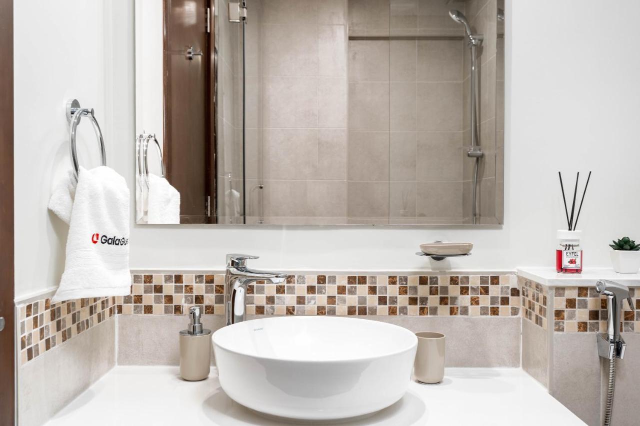 Delightful 2Br Apartment At Reva Residences Dubai Dış mekan fotoğraf