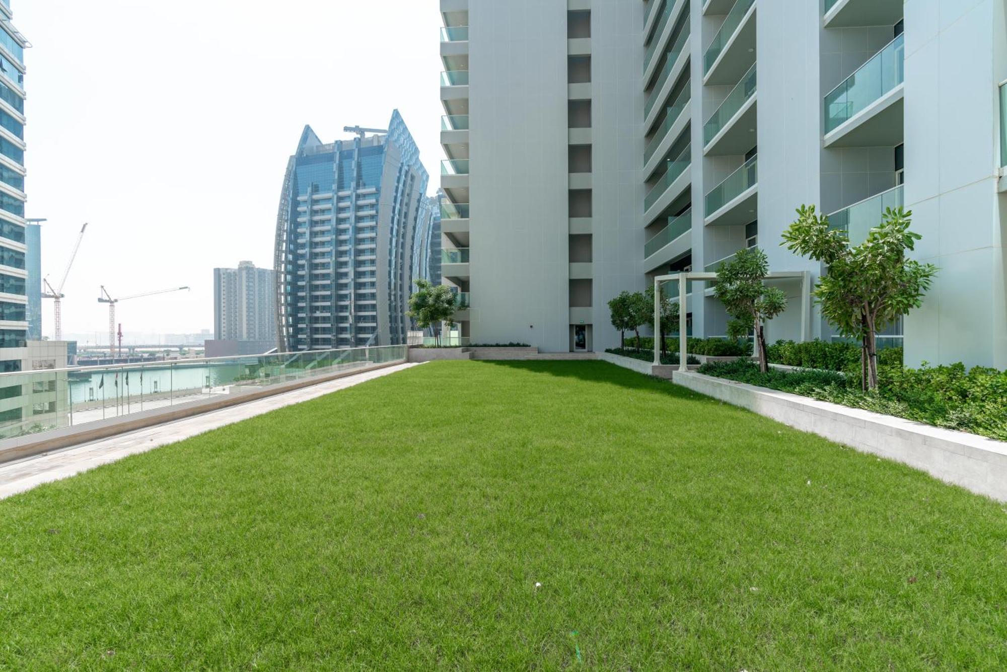 Delightful 2Br Apartment At Reva Residences Dubai Dış mekan fotoğraf